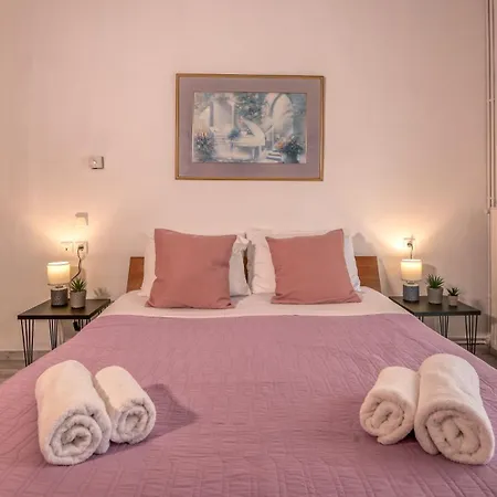 Lavande Apartment *